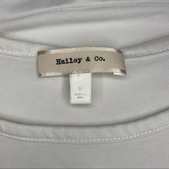 Hailey & Co.Ruffle Shoulder Long Sleeve Top White size Medium - Picture 2 of 8